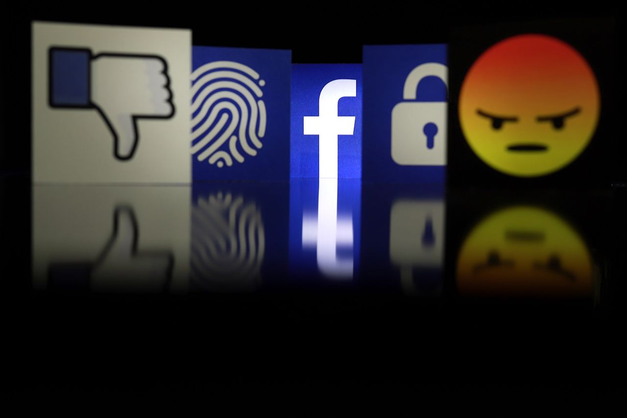 Koronawirus z Chin. Facebook i Twitter wypowiadają wojnę fake newsom