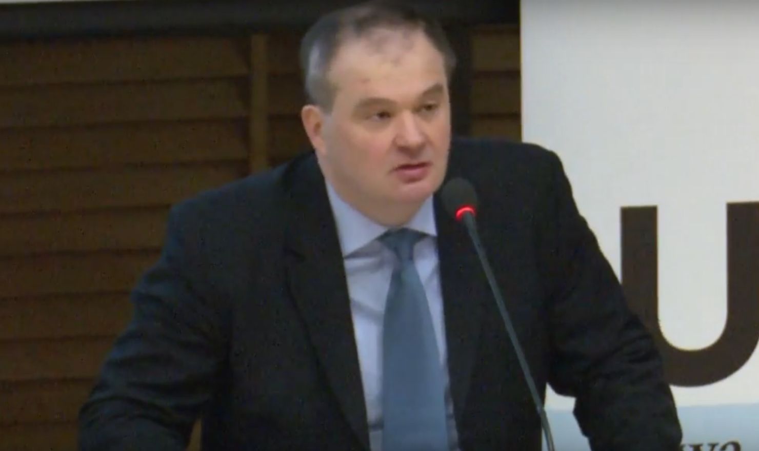 Doktor Robert Jastrzębski jest nowym kandydatem PiS do TK