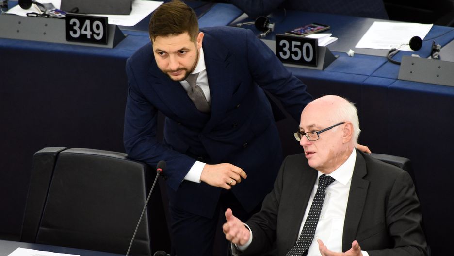 Patryk Jaki i Zdzisław Krasnodębski nie poparli całości rezolucji PE przeciw karze śmierci dla LGBT