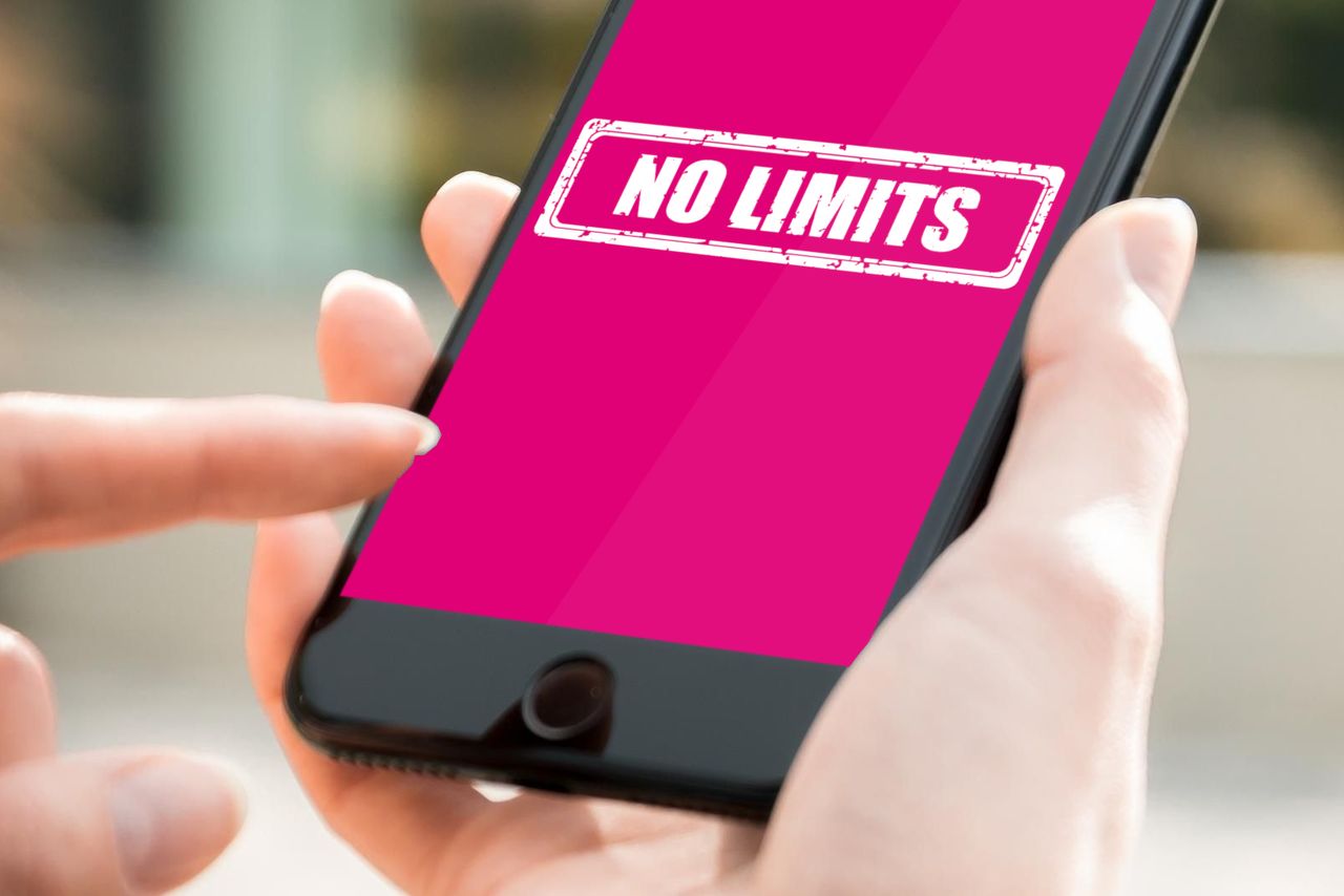 T-Mobile z nową ofertą. Internet w smartfonie bez limitu danych i prędkości