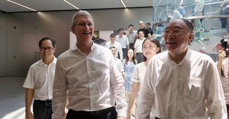Szemrane interesy firmy Apple z chińskim rządem