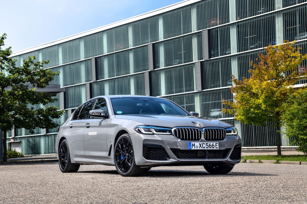 Pierwsza jazda BMW 545e: nowy napęd i funkcje Connectivity z nową aplikacją my BMW 2