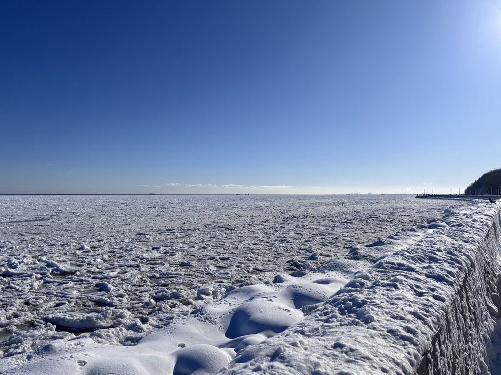 Polska w kleszczach mrozu. Trudne warunki na drogach