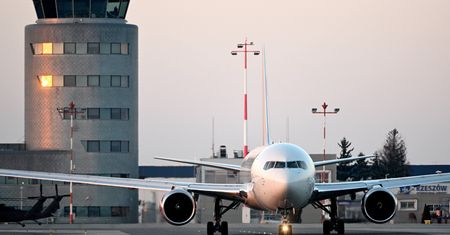 "Zaufanie się buduje, a nie kupuje". Kontrolerzy ruchu lotniczego wydali oświadczenie