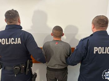 Kielce: Pijany wbiegł na boisko w trakcie meczu. Ubliżał sędziemu