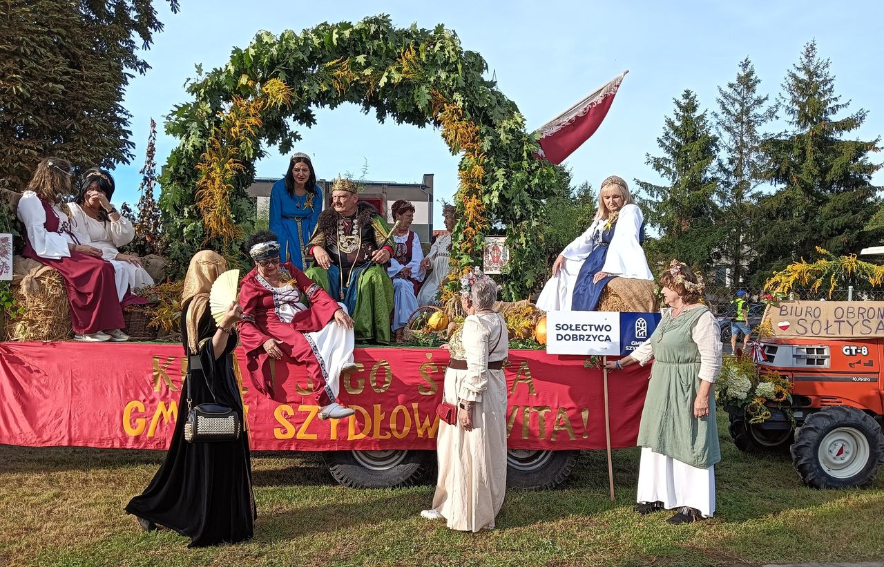 Koronacja Bolesława Chrobrego na Dożynkach w Szydłowie