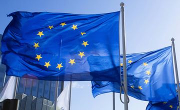 Koniec darmowego korzystania z treści przez AI? Europosłowie chcą zmian w prawie