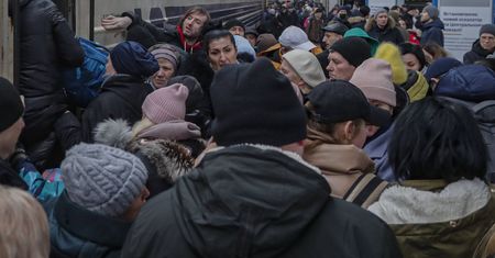"Nie róbmy z nich na siłę Polaków"