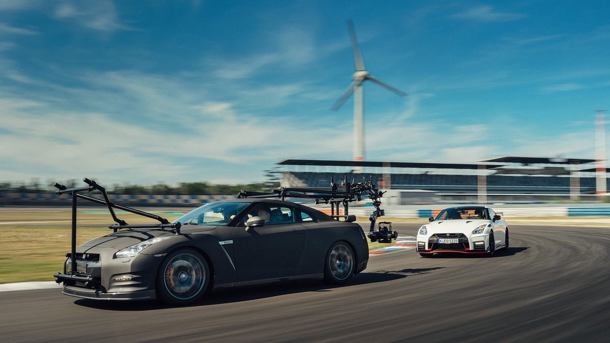 Nissan GT-R przerobiony na niesamowity samochód do kręcenia 4