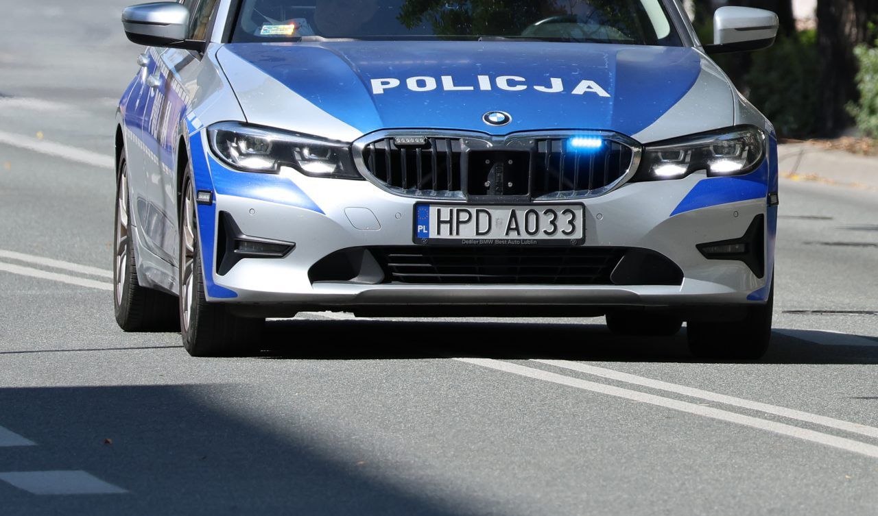 Hrubieszów: Motorowerzysta uderzył w samochód. Był pijany