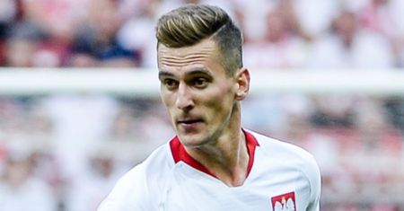 Arkadiusz Milik urządził sobie rajd po Warszawie: wyprzedzanie na pasach i przekraczanie podwójnej ciągłej. Policja wydała oświadczenie