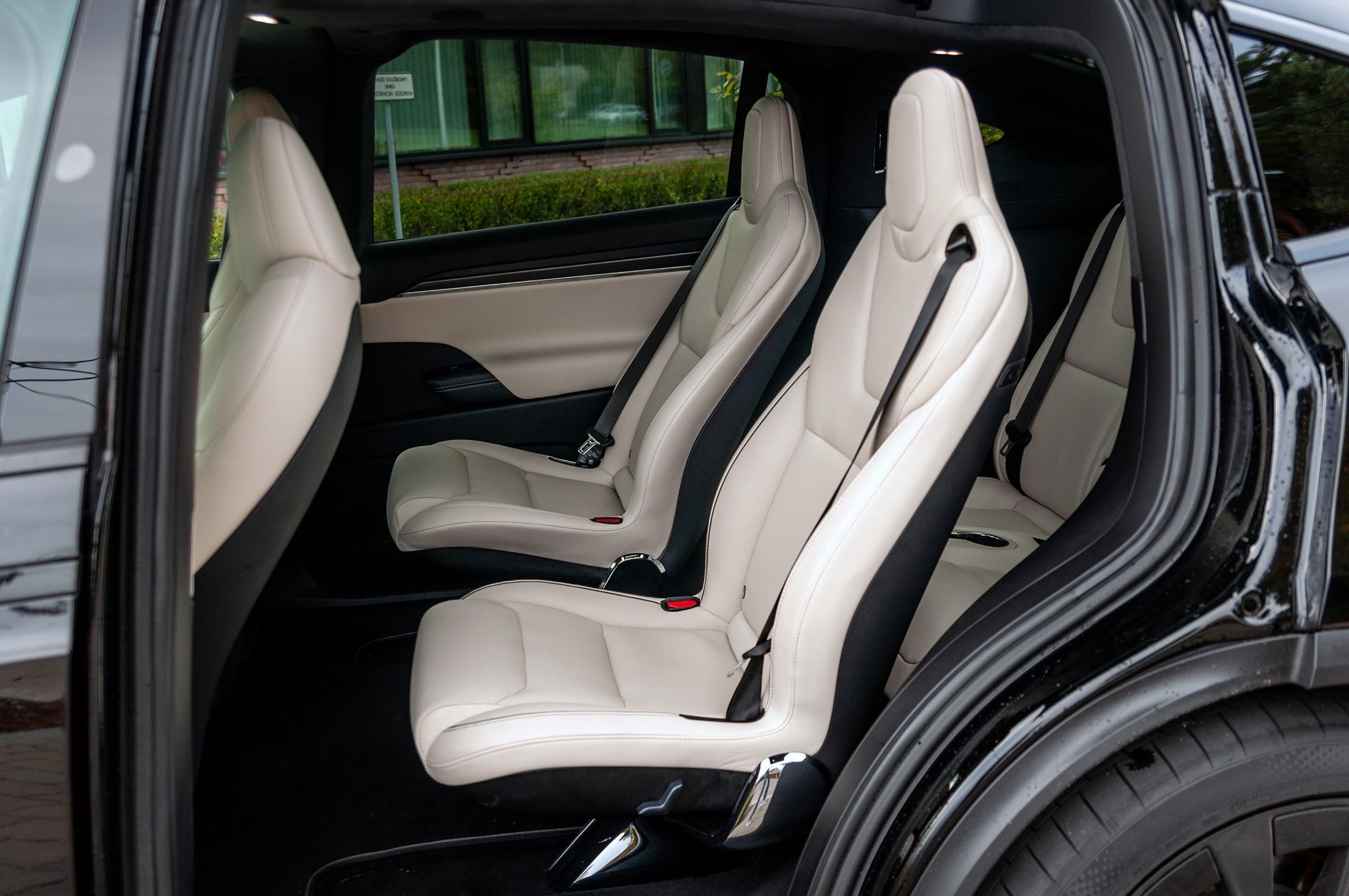 Tesla Model X Plaid