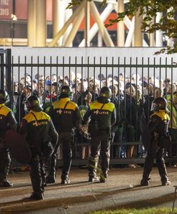 Interwencja policji w Alkmaar. "Przekroczyli uprawnienia"