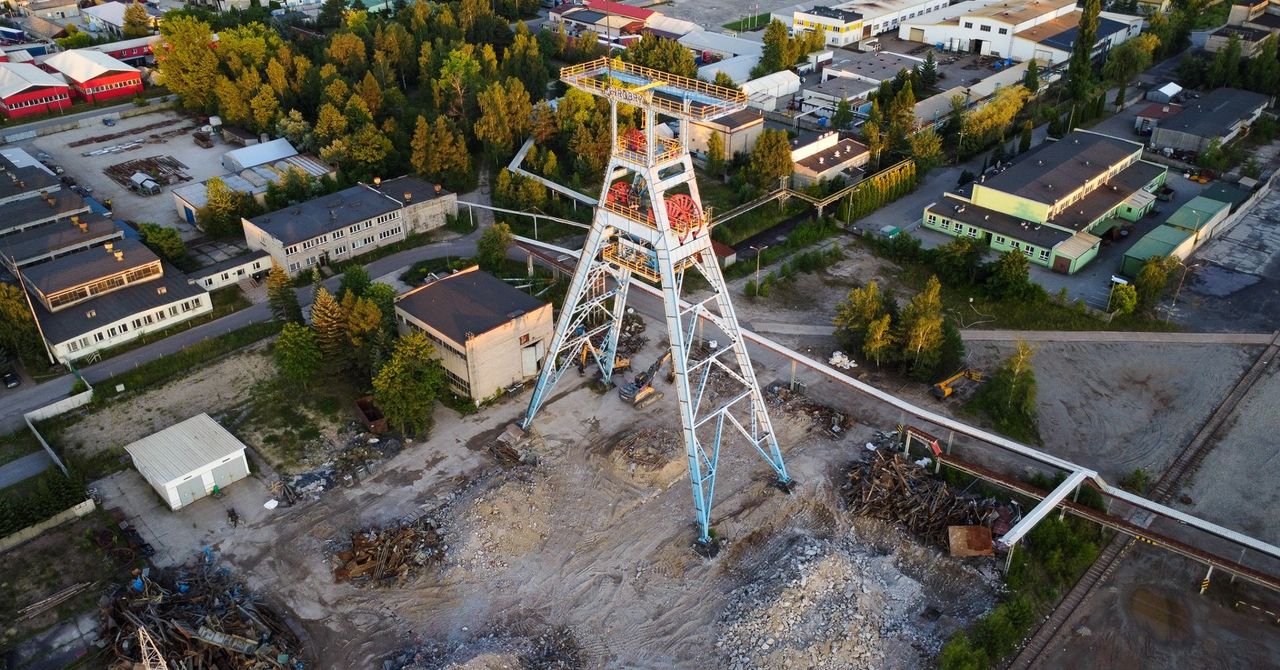 Olkusz: Po budynkach przy "Chrobrym" nie ma już śladu