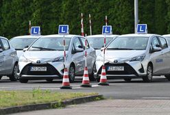 Auto nauki jazdy zderzyło się z tirem. Nie żyje jedna osoba