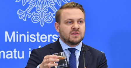 Wiceminister odpowiada na apel Tuska: Nie traktuję go poważnie