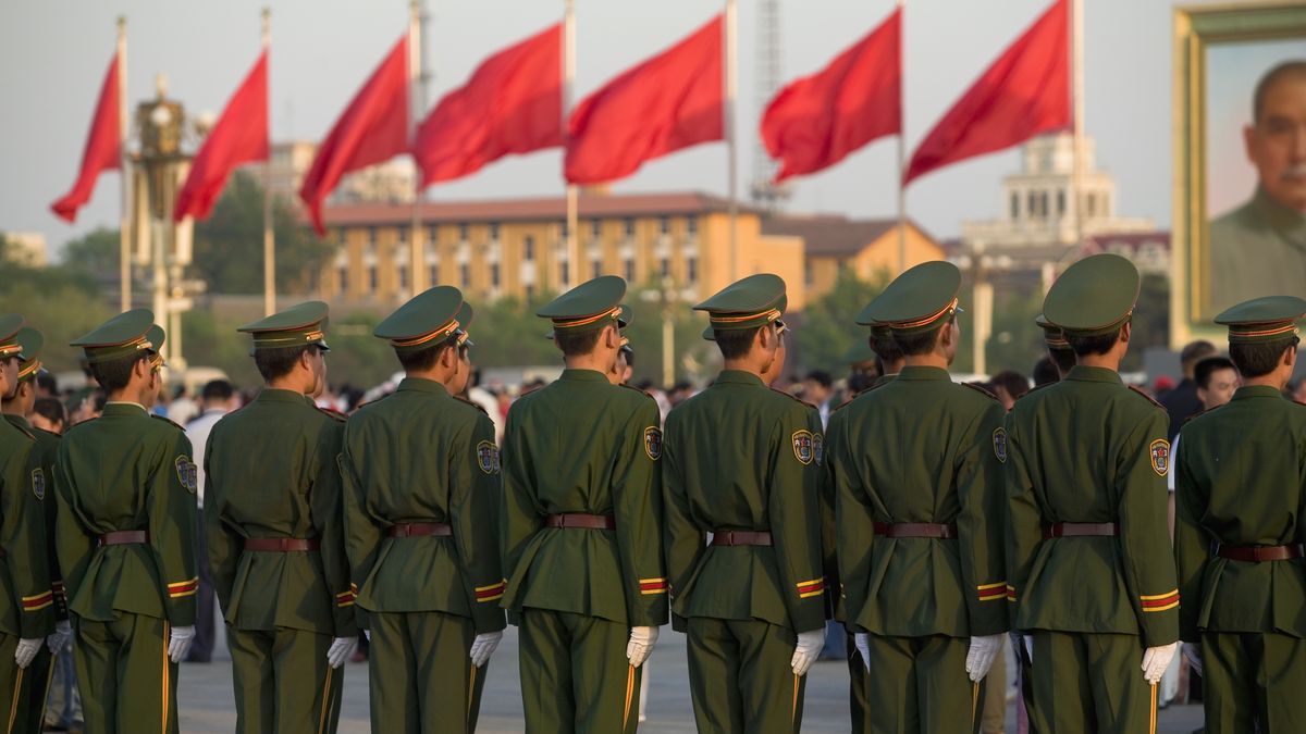Soldiers Lined Up During Labor Day Golden Week Celebrations
Dennis Degnan
men:CB2, group of people:CB1, recreation:CB2, travel:CB2, soldier:CB3, flag:CB2, military uniform:CB2, back view:CB1, Chinese ethnicity:CB2, customs and celebrations:CB2, side by side:CB2, Tiananmen Square:CB2
