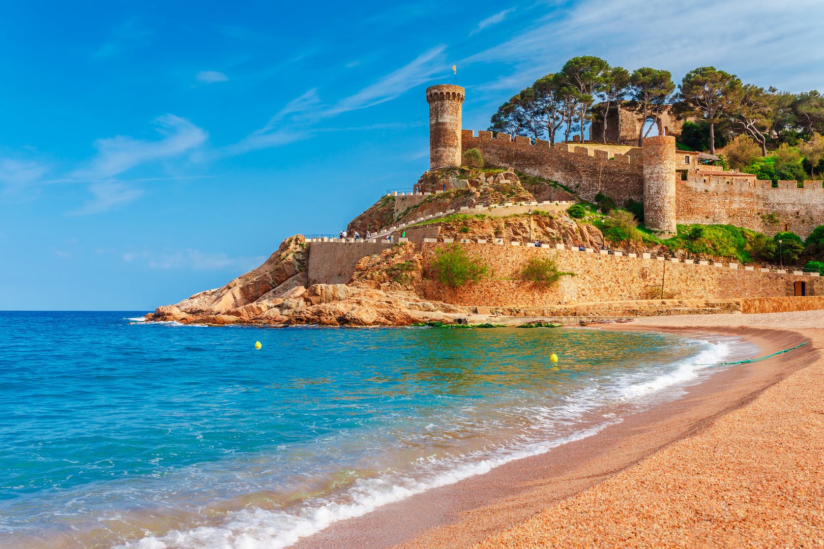 Zamek z charakterystyczną wieżą to wizytówka Tossa de Mar