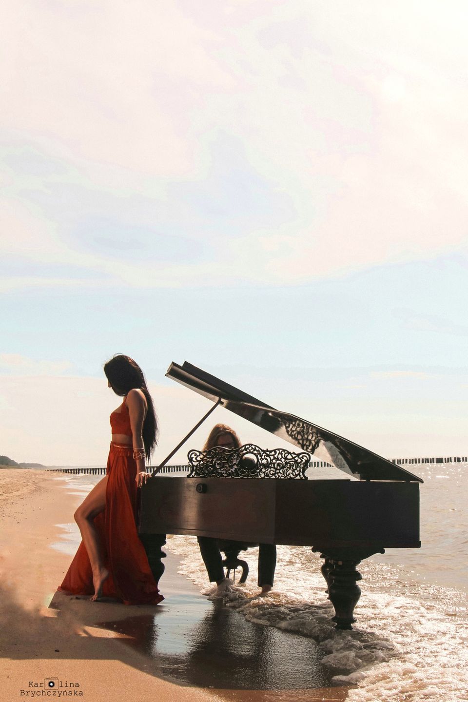 Justyna Steczkowska w teledysku z Leszkiem Możdżerem