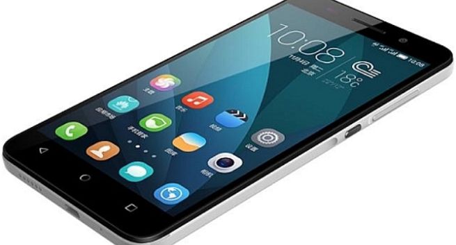 Smartfon Honor 4X w Plusie za darmo przez 6 miesięcy w abonamencie (wideo)