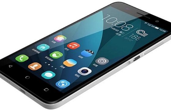 Smartfon Honor 4X w Plusie za darmo przez 6 miesięcy w abonamencie (wideo)