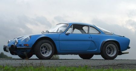 Renault Alpine na bazie Nissana GT-R?