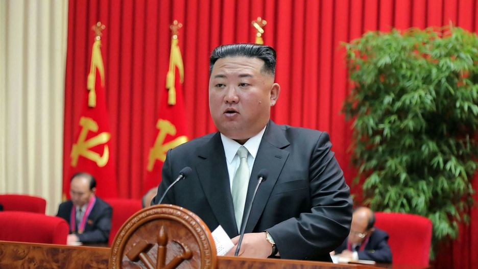 arch52
This picture taken on October 17, 2022 released by North Korea's official Korean Central News Agency (KCNA) on October 18 shows North Korean leader Kim Jong Un delivering a speech at the Central Academy of the Workers' Party of Korea in Pyongyang. (Photo by KCNA VIA KNS / AFP) / - South Korea OUT / ---EDITORS NOTE--- RESTRICTED TO EDITORIAL USE - MANDATORY CREDIT "AFP PHOTO/KCNA VIA KNS" - NO MARKETING NO ADVERTISING CAMPAIGNS - DISTRIBUTED AS A SERVICE TO CLIENTS
THIS PICTURE WAS MADE AVAILABLE BY A THIRD PARTY. AFP CAN NOT INDEPENDENTLY VERIFY THE AUTHENTICITY, LOCATION, DATE AND CONTENT OF THIS IMAGE. /
STR