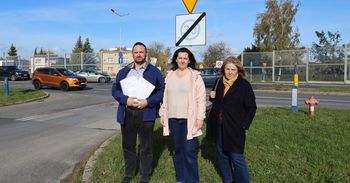 Rzeszów: "Boimy się o nasze dzieci". Niebezpieczne skrzyżowanie. Czy ratusz w końcu zareaguje?