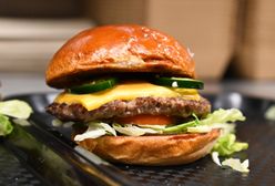 Alarmujące dane. Co piąte dziecko w Polsce je fast foody codziennie