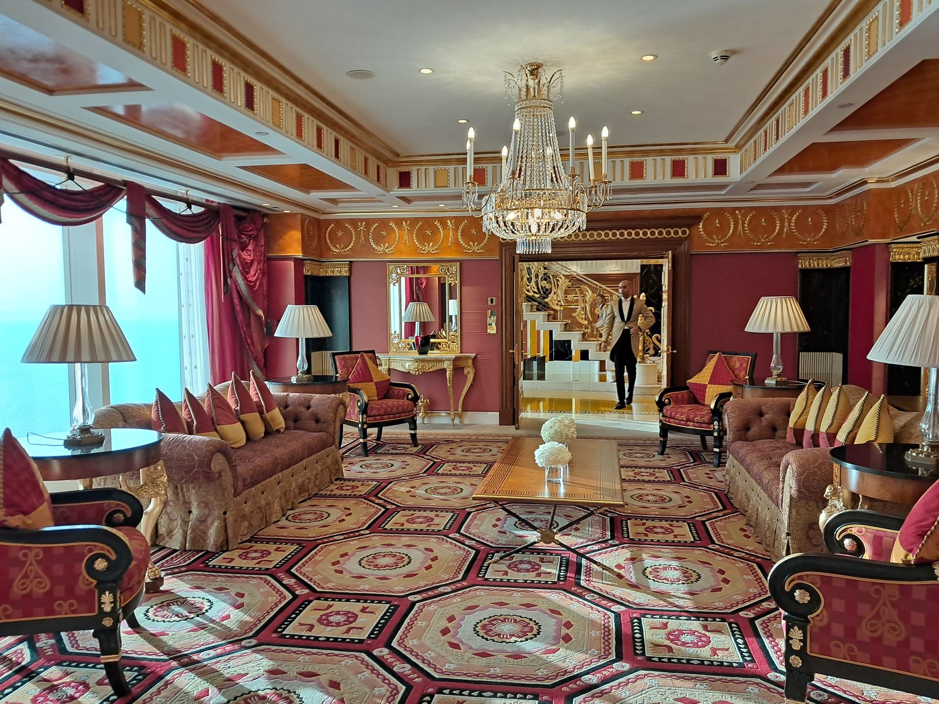 Słynny żagiel to kwintesencja przepychu i luksusu