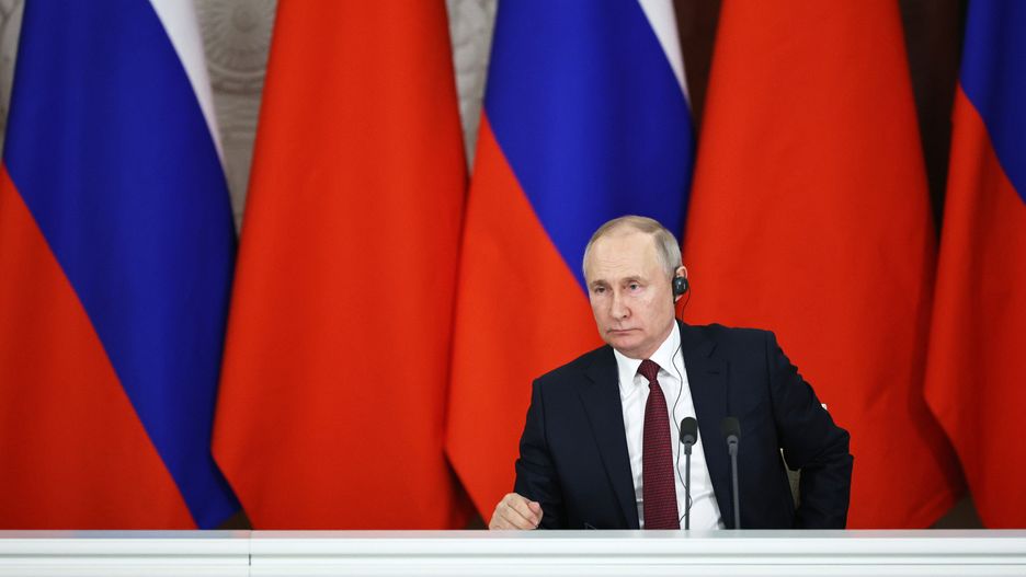 Russian President Vladimir Putin attends the signing ceremony of documents concerning the further development and cooperation between Russia and China at the Moscow Kremlin, Russia, 21 March 2023. Chinese President Xi Jinping arrived in Moscow on a three-day visit, which will last from March 20 to 22, according to Russian and Chinese state agencies. Xi Jinping visits Russia on improving joint partnership and developing key areas of Russian-Chinese economic cooperation. EPA/MIKHAIL TERESCHENKO / SPUTNIK / KREMLIN POOL MANDATORY CREDIT Dostawca: PAP/EPA.