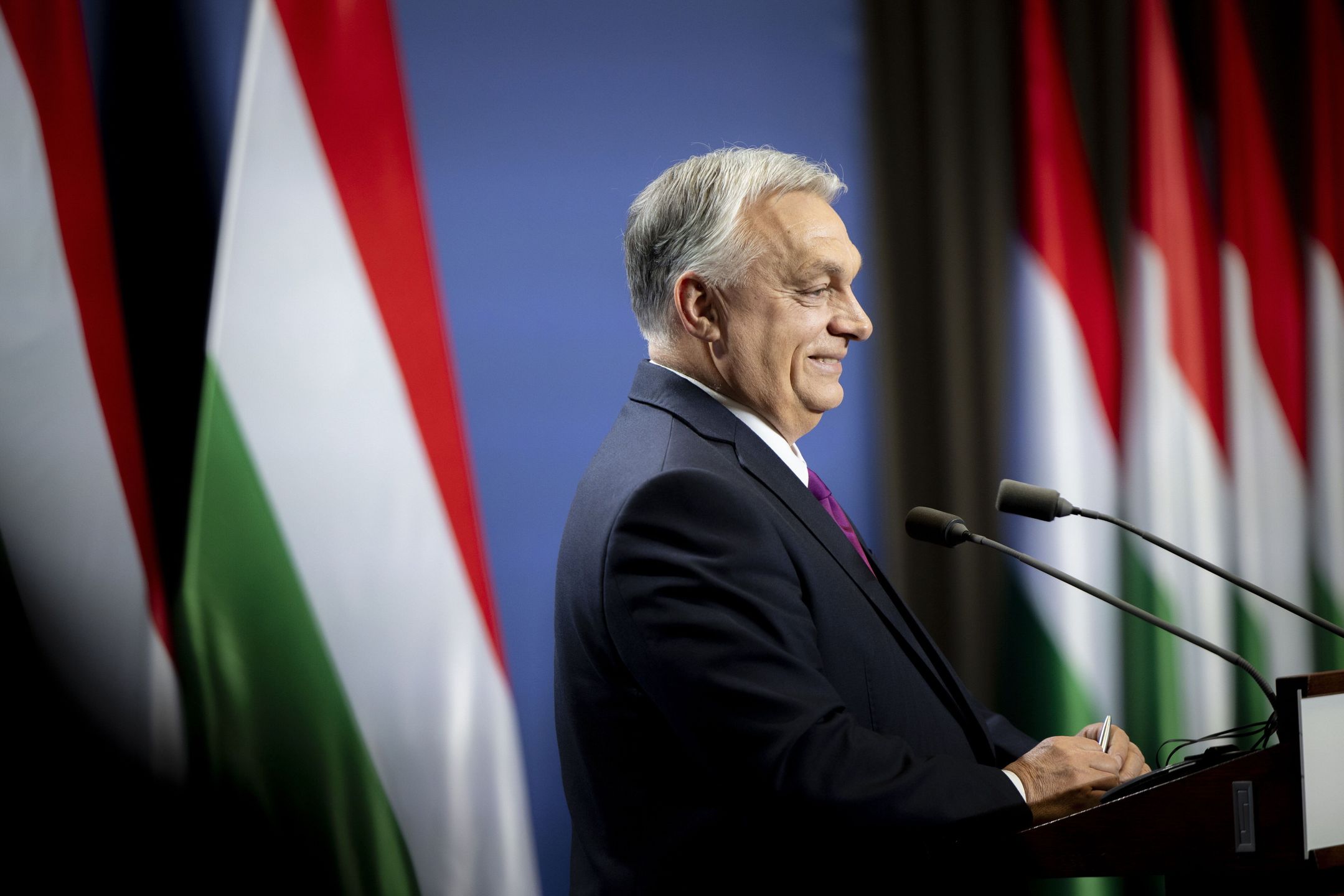 Israeli Prime Minister Benjamin Netanyahu visits Hungary
epa12007335 A handout photo made available by the Hungarian Prime Minister's Press Office shows Hungarian Prime Minister Viktor Orban speaking during a joint press conference with Israeli Prime Minister Benjamin Netanyahu following their meeting in the government headquarters in Budapest, Hungary, 03 April 2025.  EPA/ZOLTAN FISCHER / HANDOUT  HANDOUT EDITORIAL USE ONLY/NO SALES 
Dostawca: PAP/EPA.
ZOLTAN FISCHER / HANDOUT
visit, meeting, officials, politics, ministers