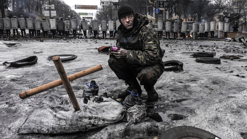 Jakub Szymczuk opowie o fotografowaniu na Majdanie 1