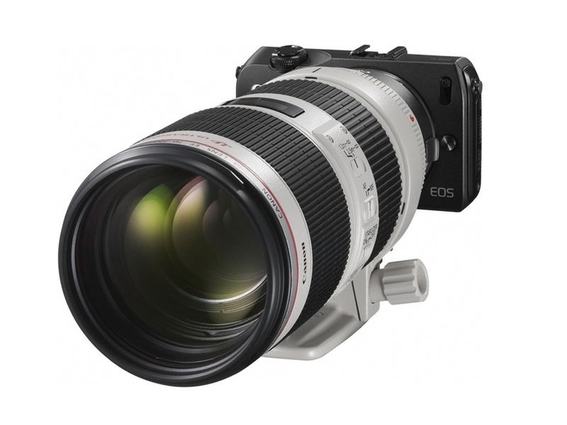 Canon EOS M - bezlusterkowiec z matrycą APS-C i ekranem dotykowym 4