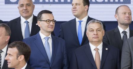 Koniec polsko-węgierskiej przyjaźni? Morawiecki stawia Orbana pod ścianą
