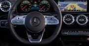 Bydgoszczy: Czterej mężczyźni zatrzymani za próbę kradzieży mercedesa. Chcieli wciągnąć auto na lawetę