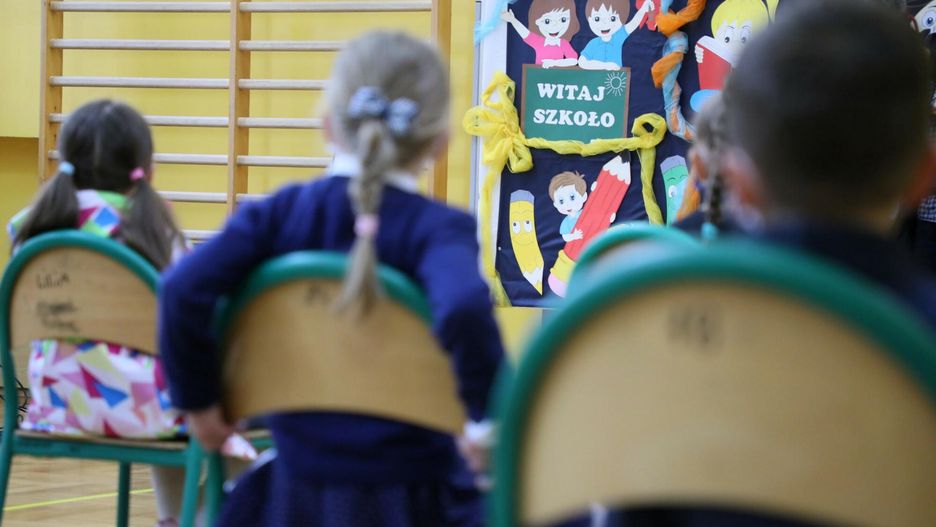 Psycholodzy bez dyplomu w szkołach i przedszkolach. Mają pomagać dzieciom