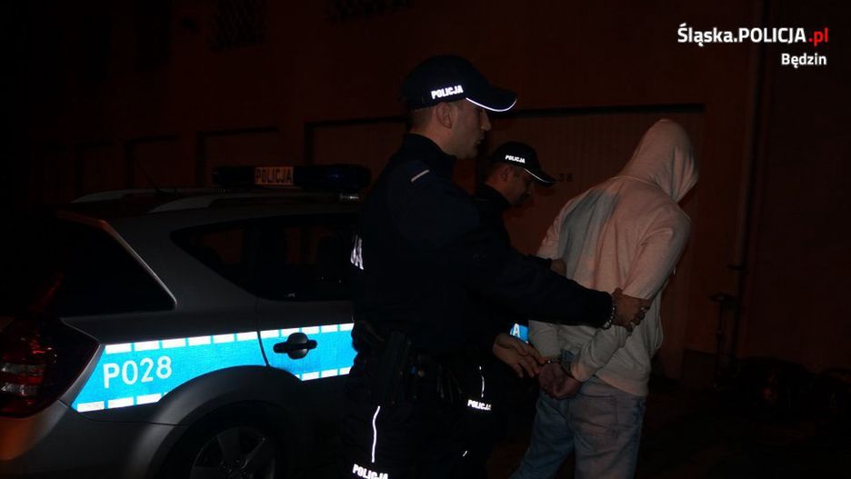 27 letni mężczyzna zniszczył witrynę sklepową w centrum Czeladzi.