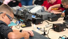 6 tys. uczestników w pół roku. Fab Lab WIŚNIOWSKI przyciąga młodych