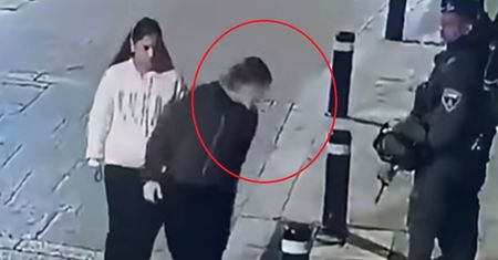 Nagrali młodą obywatelkę Izraela. Oto jak zachowała się wobec Ormian