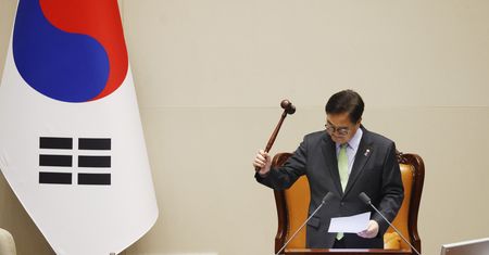 Prezydent Korei Południowej uniknął konsekwencji. Opozycja wraca na tarczy