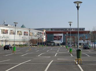 Branża apeluje o poluzowanie zakazu handlu w niedzielę. Wiceminister zaleca cierpliwość