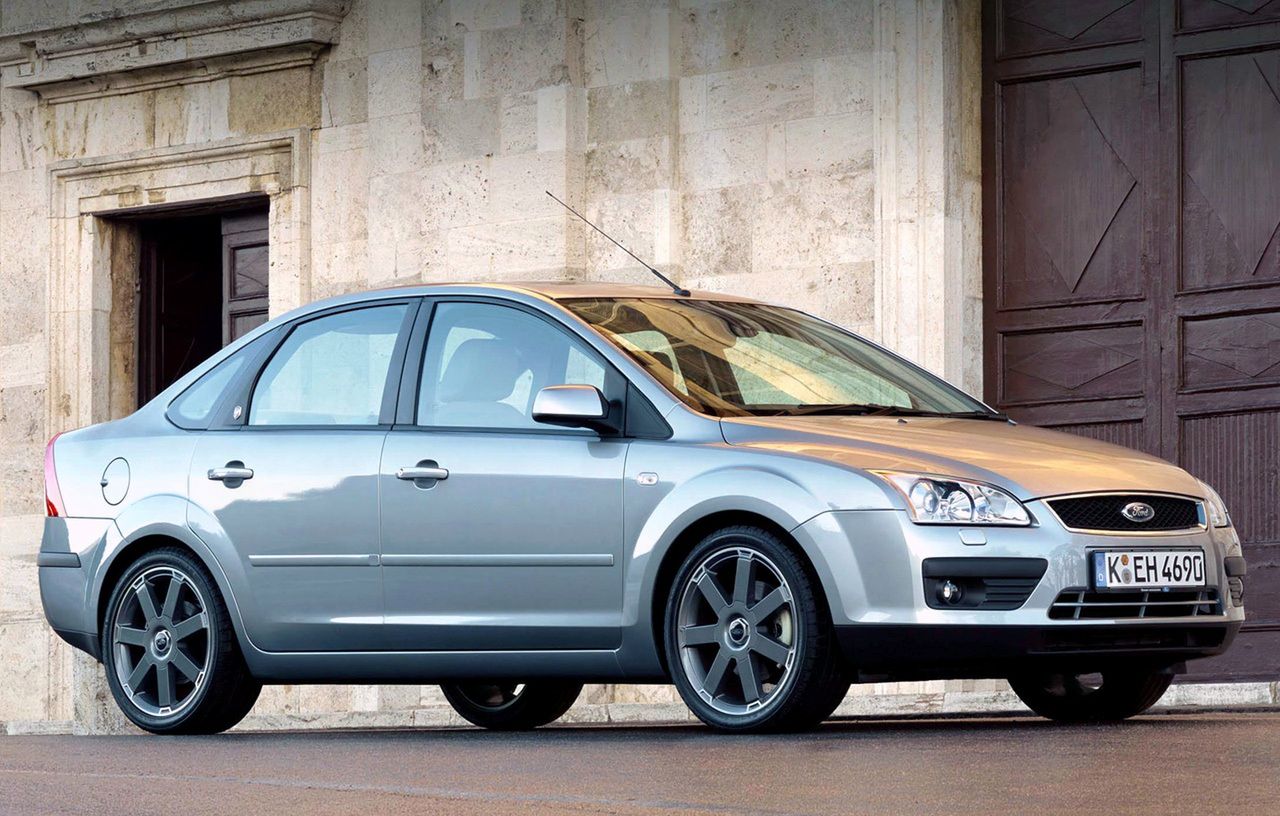 Ford Focus II sedan to mniej popularne nadwozie. Często takie auta pochodzą z USA.