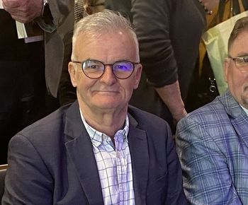 Czarna i biała flaga od radnego Sowy dla zarządu województwa. Rok bez neurologii w Wojewódzkim Szpitalu Wielospecjalistycznym w Lesznie