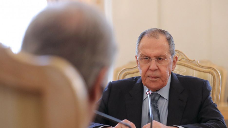 Siergiej Ławrow spotka? si? z sekretarzem generalnym ONZRussian Foreign Minister Sergei Lavrov attends a meeting with UN Secretary-General in Moscow on April 26, 2022. (Photo by Maxim SHIPENKOV / POOL / AFP)MAXIM SHIPENKOV