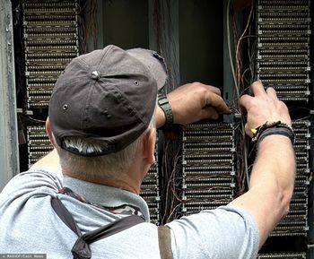 Nowy obowiązek dla budujących i remontujących domy. Chodzi o światłowód