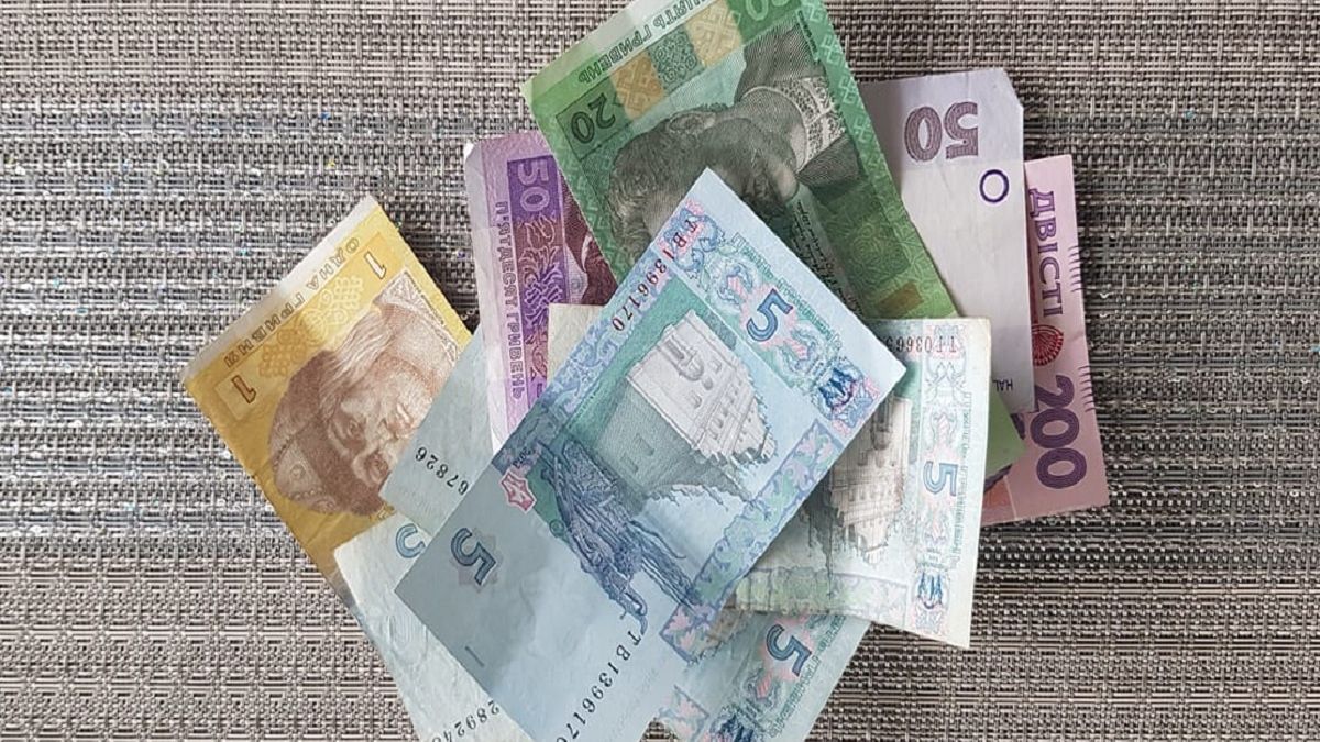 Zdjęcie z jednej grup na Facebooku z ofertami pomocy dla Ukrainy, na zdjęciu hrywna - waluta Ukrainy