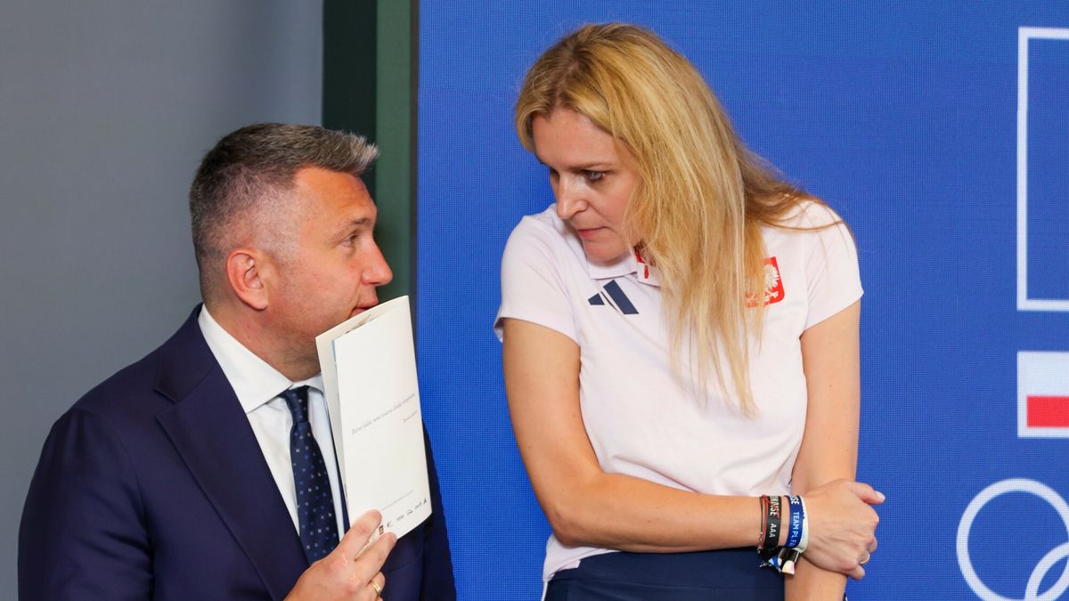 Pary? 2024 - otwarcie Domu Polskiego
26.07.2024 Francja, Paryz uroczyste otwarcie Domu Polskiego w Paryzu Pavillon Royal Carrefour na czas XXXIII Letnich grzysk Olimpijskich Paryz 2024 oraz slubowanie czlonkow Olimpijskiej Reprezentacji Polski Paryz 2024z udzia?em Prezydenta RP Andrzeja Duda oraz Prezesa PKOl Rados?awa Piesiewicza n/z Radoslaw Piesiewicz, Katarzyna Kochaniak-RomanFot Andrzej Iwanczuk/REPORTER
Iwanczuk/Sport/REPORTER