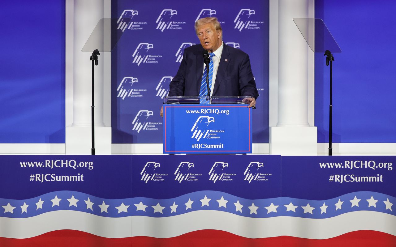 LAS VEGAS, NEVADA - OCTOBER 28: Republican presidential candidate former U.S. President Donald Trump speaks during the Republican Jewish Coalition's Annual Leadership Summit at The Venetian Resort Las Vegas on October 28, 2023 in Las Vegas, Nevada. The summit features the top GOP presidential candidates who will face their first test on the road to the Republican nomination with the Iowa Caucuses on January 15, 2024. (Photo by Ethan Miller/Getty Images)