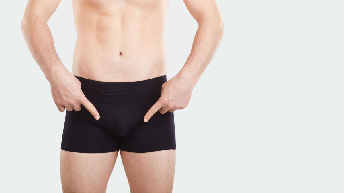 Jak ściągnąć napletek? Zastanawia się nad tym niejeden rodzic, a i wielu chłopców. Ma to związek z tym, że ów fałd skórny, który osłania żołądź penisa, może być nieruchomy jedynie u dzieci do ukończenia 3. roku życia.